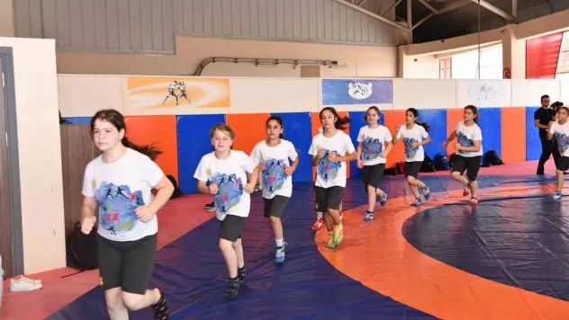 Balıkesirli gençlerin yaz tatili hareketli geçiyor