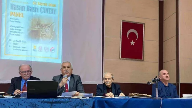 Balıkesirli yazarlar Hasan Basri Çantay'ı anlattı