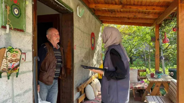 Başiskele'de 'Gönül Bağı' ekipleri hane ziyaretlerini sürdürüyor