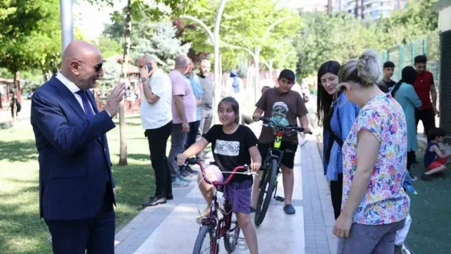 Başkan Altınok Doğal Yaşam Parkı'nda çocuklarla buluştu