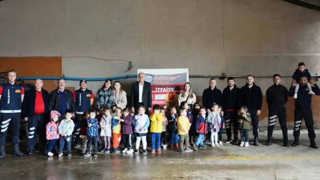 Başkan Bakkalcıoğlu İtfaiye Haftası'nı minik öğrencilerle birlikte kutladı