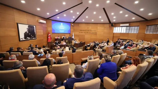 Başkan Balcıoğlu'ndan Muhalefete Net Yanıt: 'Geçmişte İşçiyi Greve Mecbur Ettiniz, Bugün Hak Savunuculuğuna Soyunmayın'