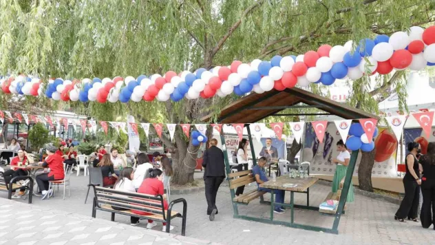 Başkan Ercan sünnet olan çocukları ziyaret etti