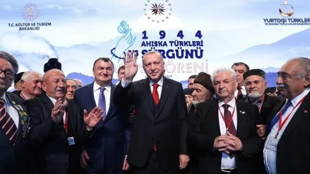 Başkan Kassanov'dan, Cumhurbaşkanı Erdoğan için kutlama mesajı