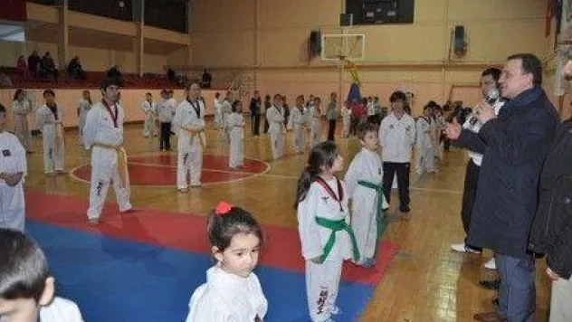 Başkan Işıklar'ın spor turu