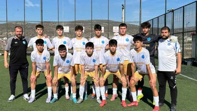 Bilecik U16 Gençler Ligi'nde 3 maçta fileler 20 kez havalandı