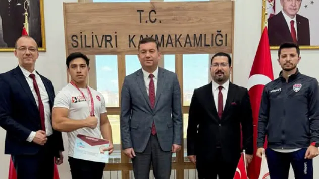 Bilek Güreşi Türkiye 2'ncisi Ahmet Arda Öncel'e tebrik