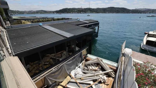 Boğaz'daki kaçak yapıların yıkımına başlandı: İlk durak tarihi pastane oldu