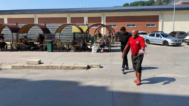 Bu bayram da manzara değişmedi, kurbanlık yerine kendilerini kestiler