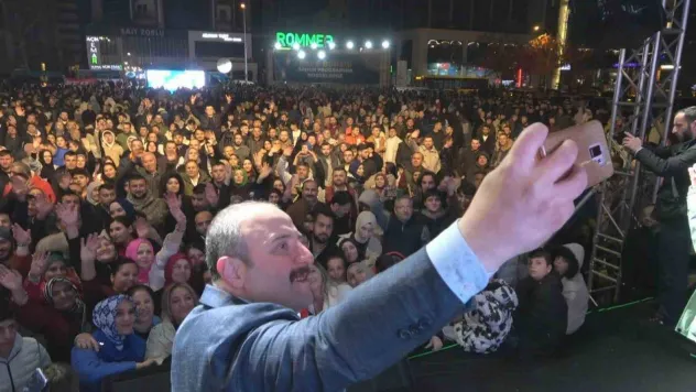 Bursa Milletvekili Varank, 'CHP'nin Büyükşehir adayına kaçak yapıdan dolayı kendi partisi 44 milyon ceza kesti'