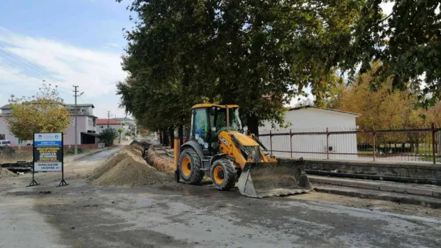 Büyükşehir'den Pamukova'nın o caddesine kesintisiz içmesuyu