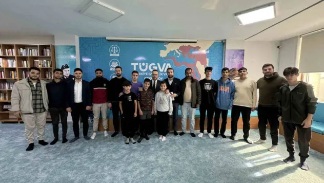 Çekmeköy'ün genç belediye başkan aday adayı yoğun mesaisine devam ediyor