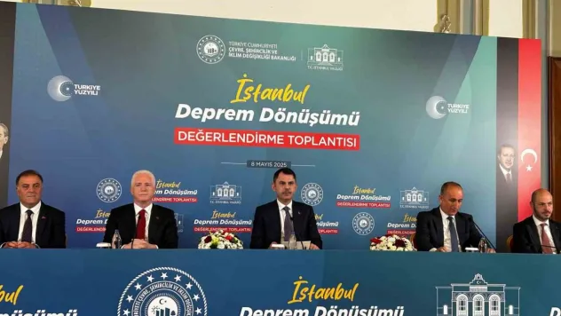 Çevre Şehircilik ve İklim Değişikliği Bakanı Kurum: 'İstanbul'da acil dönüşmesi gereken 600 bin konut var'