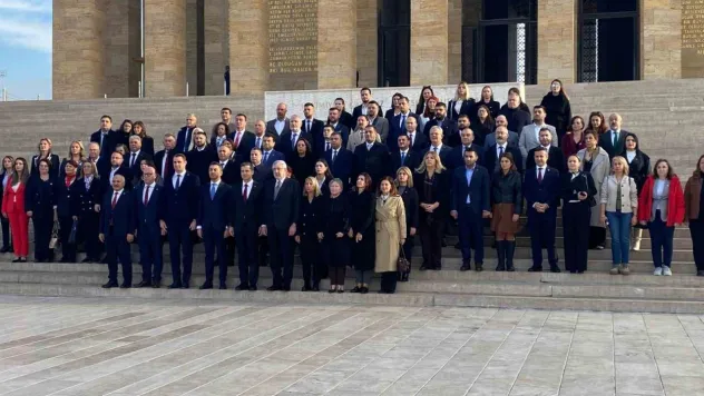 CHP'den 39. Olağan Kurultay öncesi Anıtkabir'e ziyaret