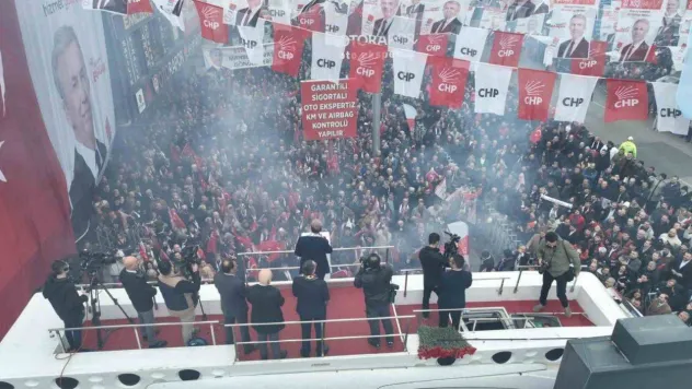 CHP Genel Başkanı Özel, Etimesgut Seçim Koordinasyon Merkezinin açılışına katıldı