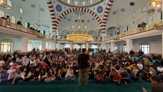 Çocuklara önemli uyarı: 'Sosyal medyada görülen her bilgiye inanmayın'