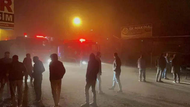 Çorlu'da iş yeri yangını: 4 yaralı