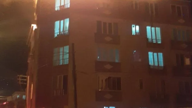 Çorlu'da korku dolu anlar: Çatı alev alev yandı, mahalleli sokağa döküldü