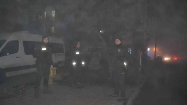 Çorlu'da yoğun sis: Göz gözü görmüyor