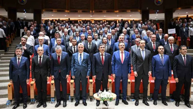 Cumhurbaşkanı Yardımcısı Yılmaz: 'Daha düşük tek haneli enflasyon hedeflerden resesyona düşmeden devam etmek durumundayız'