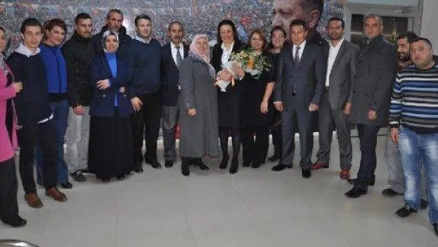 Demiral'a İlk Kutlama Personelden