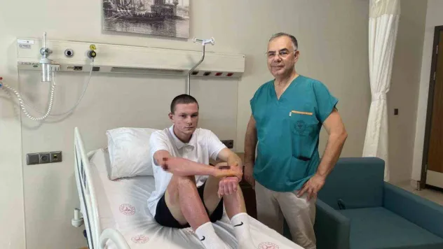 Deodorant sıkılırken çakılan çakmak sonları oluyordu