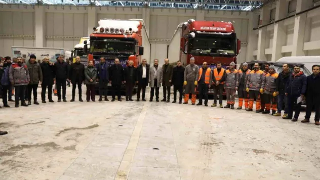 Deprem yardımları için Kayseri 1. OSB Fuar Alanında Yardım Koordinasyon Merkezi kuruldu