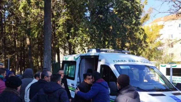 Depremde hayatını kaybeden genç rehberin cenazesi Kuşadası'na getiriliyor