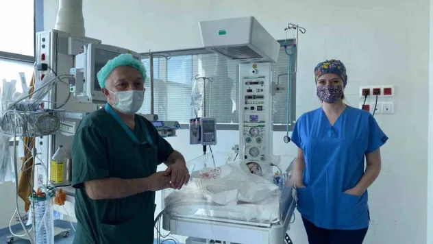 Depreme anne karnında yakalandı, babasının göremediği minik bebek İstanbul'da yaşama tutundu: 'Mesleğimizin zirve duygularını yaşıyoruz'