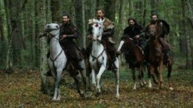 Diriliş Ertuğrul dizisi izleyiciyle buluştu