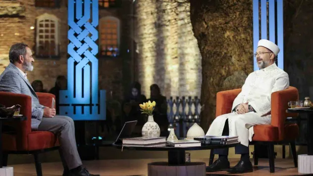 Diyanet İşleri Başkanı Erbaş: 'Ne mutlu Ramazan ayını en güzel şekilde değerlendirmiş olan Müslümanlara'