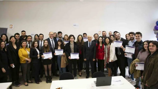 Eczacıbaşı Topluluğu geleceğin 'Teknoloji Kahramanları'nı yetiştiriyor