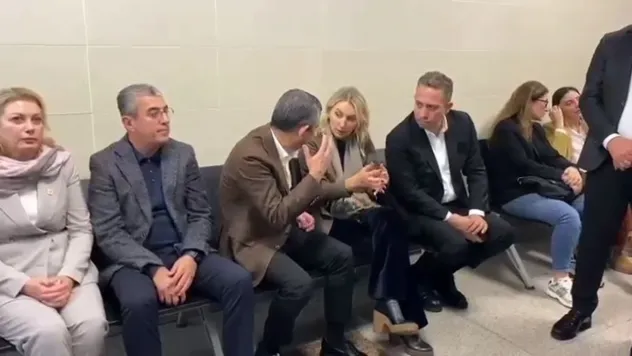 Ekrem İmamoğlu 'casusluk' soruşturması kapsamında ifade vermek üzere adliyede