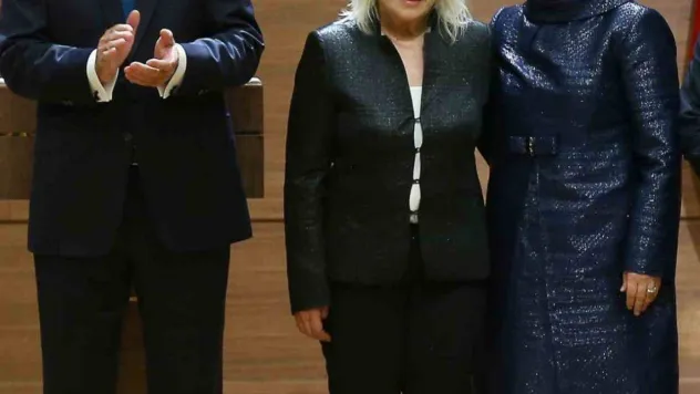 Emine Erdoğan'dan yazar Alev Alatlı için başsağlığı mesajı