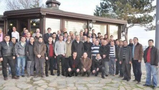 Erkek Kuaförleri Işıklar İle Biraraya Geldi