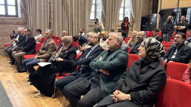 Esenler Belediyesi Rami Kütüphanesi'nde Uluslararası Yazarlar Buluşması programı düzenledi