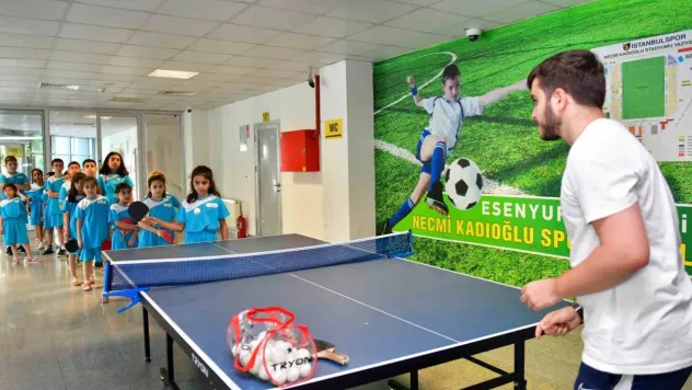 Esenyurtlu çocuklar yeteneklerini Yaz Spor Okulları'nda keşfediyor