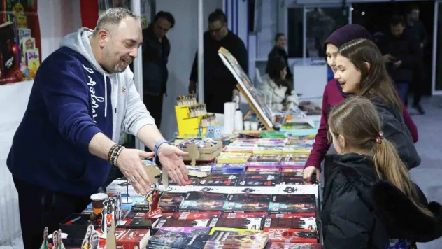 Eyüpsultan'da her yaştan kitapsever kitap fuarında buluşuyor