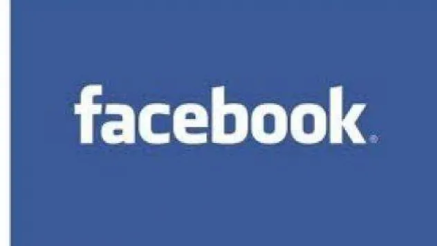 Facebook 'porno'nun peşinde