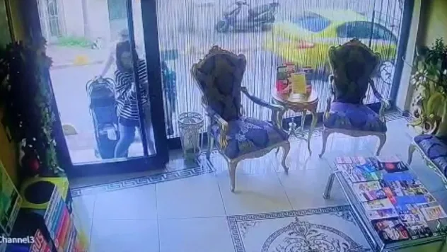 Fatih'te zehirlenen Böcek ailesinin otele giriş görüntüleri ortaya çıktı