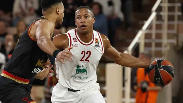 Fenerbahçe Beko, Devon Hall'ı kadrosuna kattı