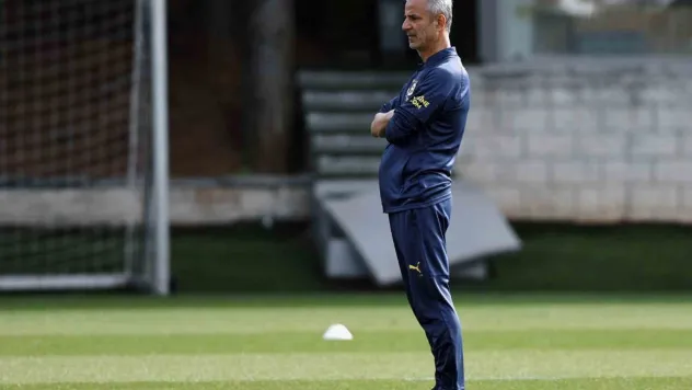 Fenerbahçe, İstanbulspor maçı hazırlıklarına başladı