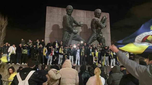 Fenerbahçe'nin Süper Kupa zaferi Ankara'da kutlandı