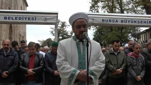 Filistin'de hayatını kaybedenler için gıyabi cenaze namazı kılındı