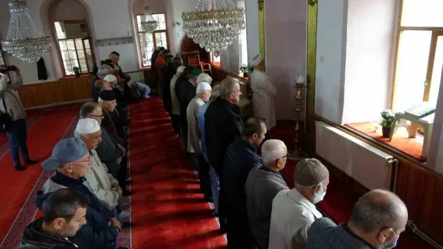 Filistin'de hayatını kaybedenler için Çanakkale'de gıyabi cenaze namazı kılındı