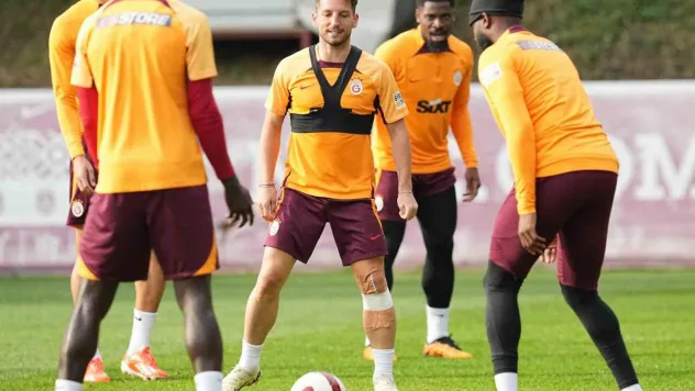 Galatasaray, Fenerbahçe maçı hazırlıklarını sürdürdü