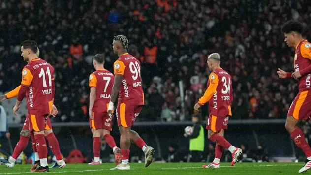 Galatasaray, Fenerbahçe'ye 4 maç sonra yenildi