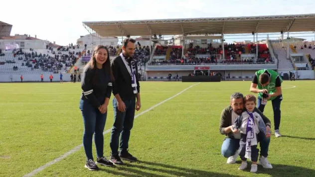 Gebzespor bilet gelirlerini DMD hastası Uras'a bağışladı