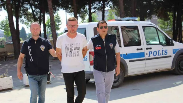 Gelibolu'da hakkında 52 yıl 8 ay kesinleşmiş hapis cezası bulunan zanlı yakalandı