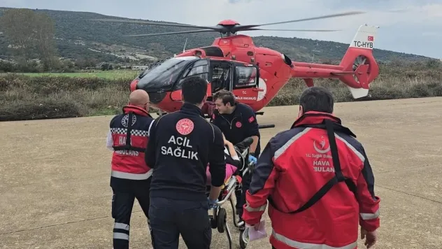 Gökçeada'da rahatsızlanan iki hasta helikopter ambulansla Çanakkale'ye sevk edildi